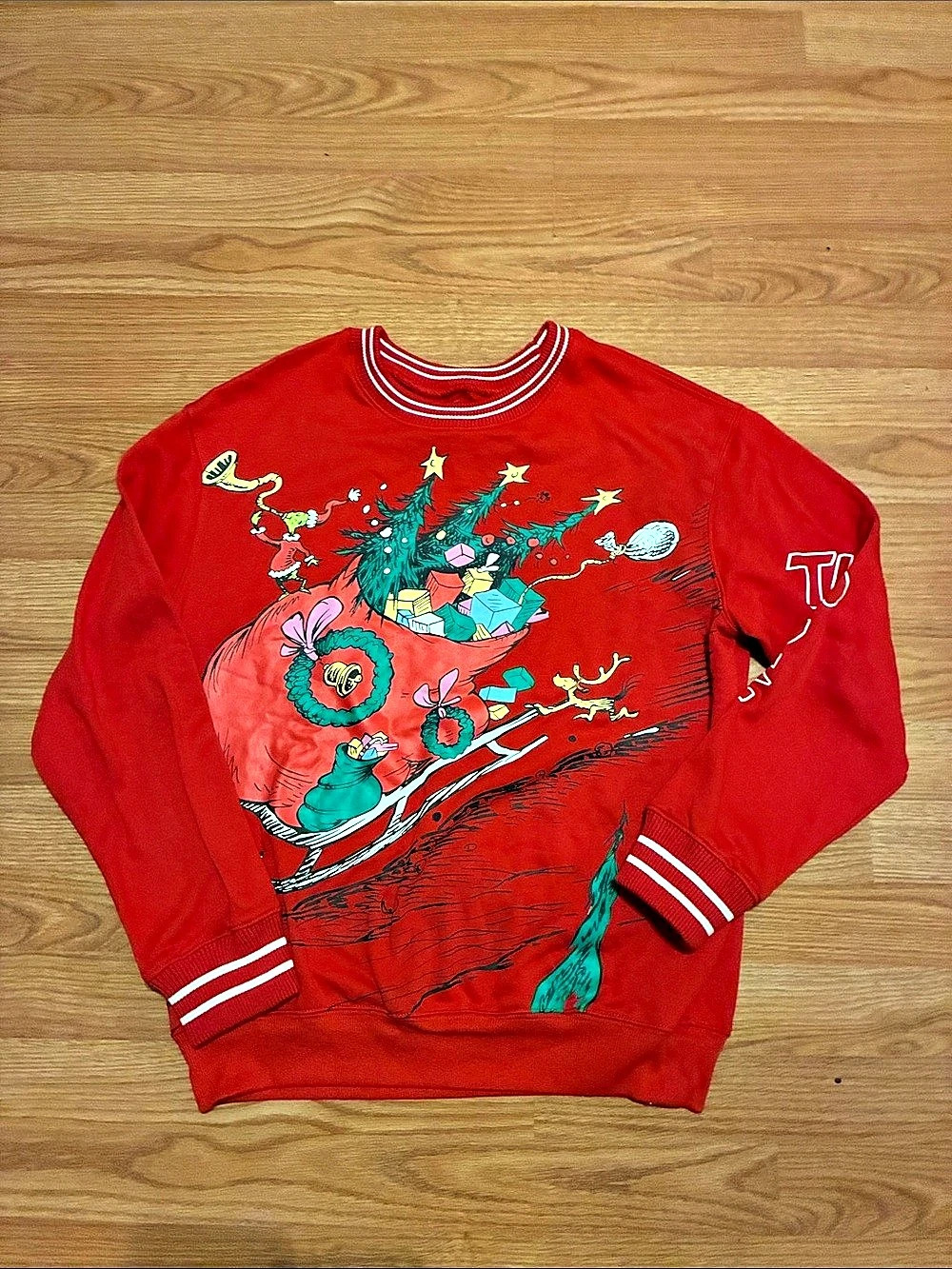 The Grinch sweatshirt Graphic Red